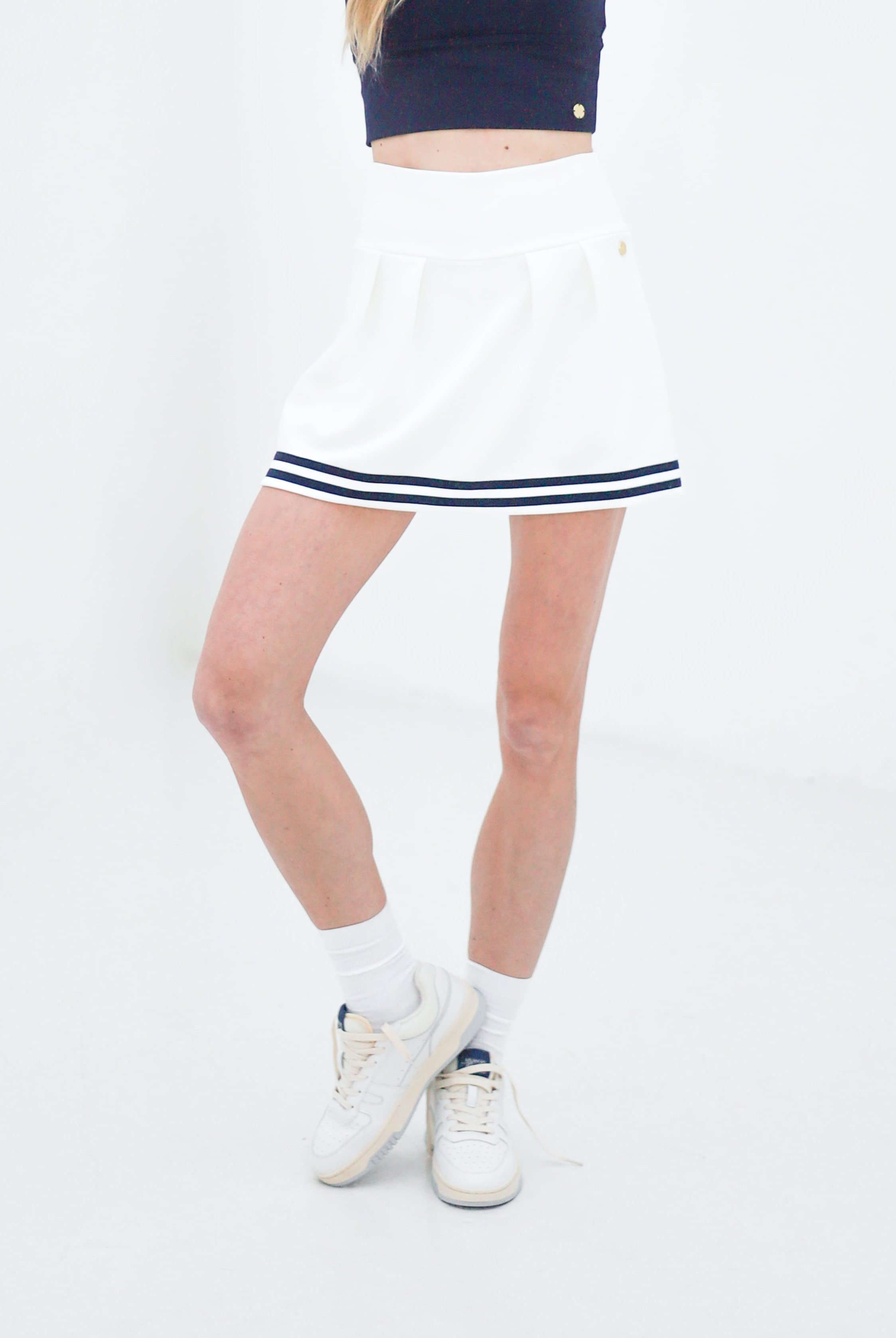 houseofgravityclub-skirt