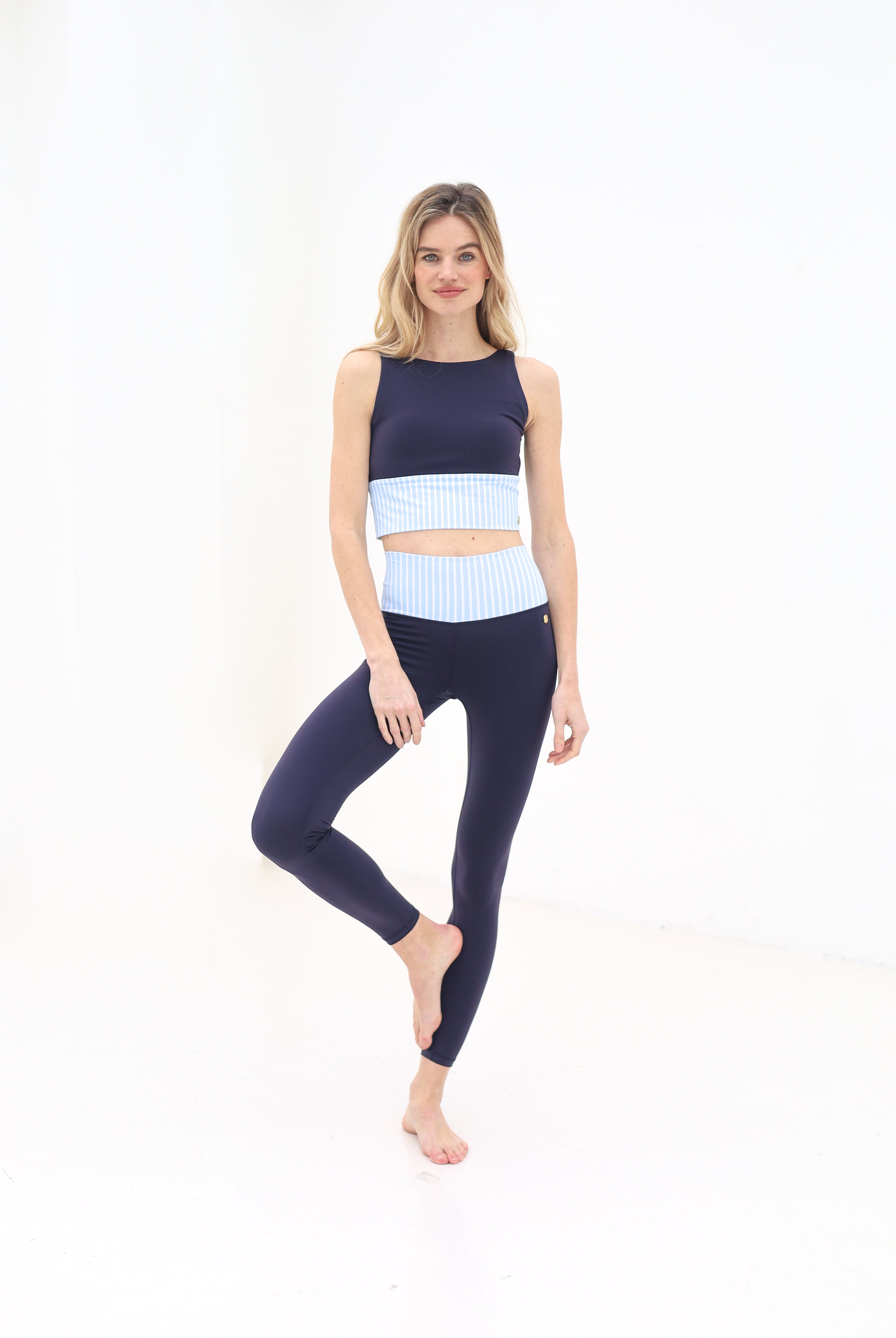 houseofgravitysignatureleggingdeepbluexseabluefr